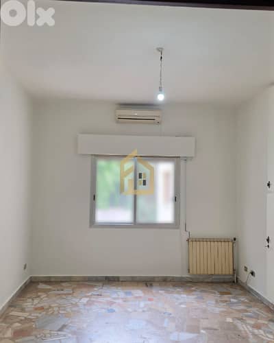 Apartment for rent in Mazraat Yachouh RKD4 شقة للإيجار في مزرعة يشوع