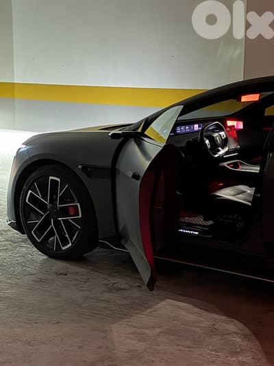 Avatr 12 GT 2024