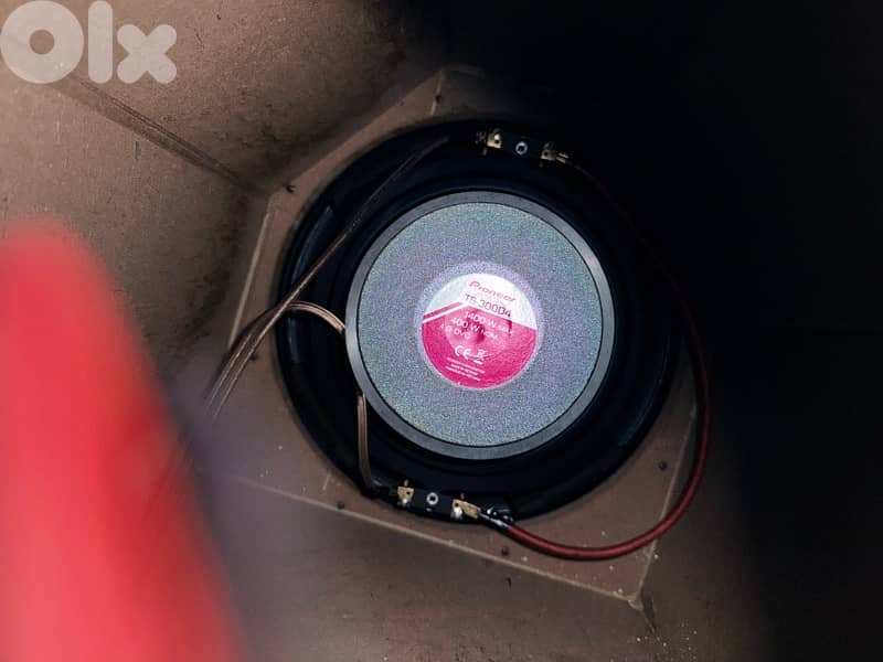 Pioneer subwoofer and amplifier 5