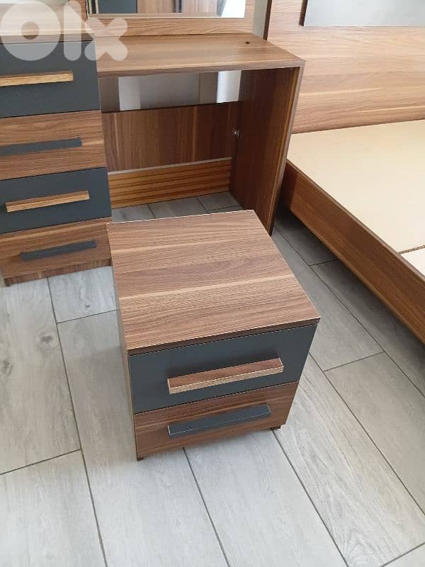 bedroom 0