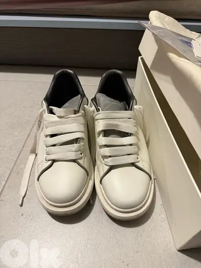 Alexander McQueen shoes size 42