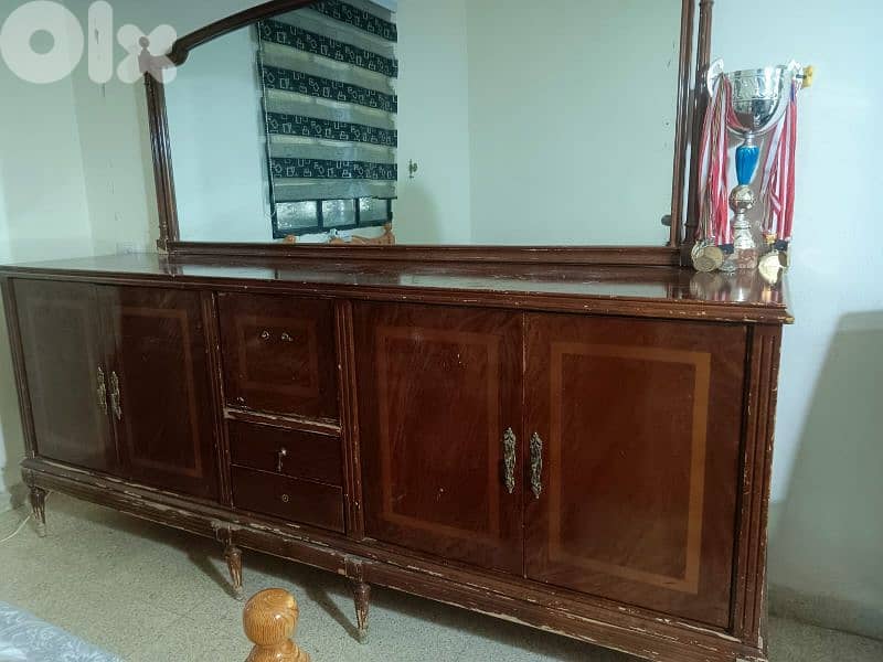 antique 0