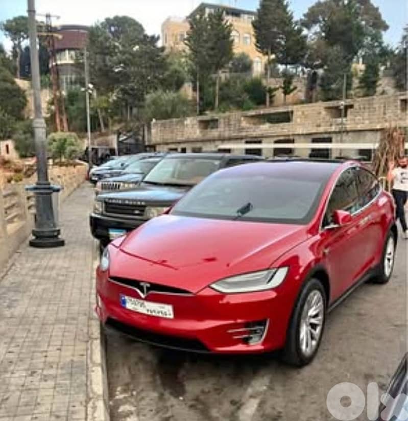 Tesla Model X 2019 0