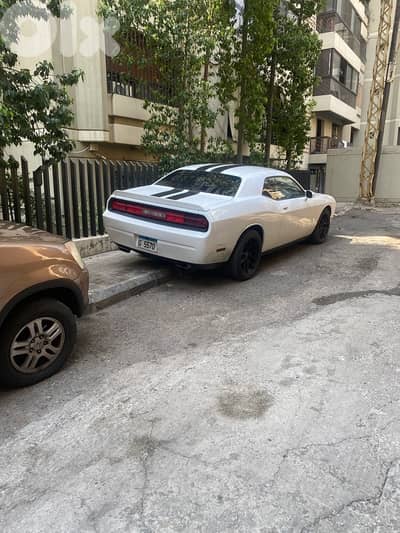 Dodge Challenger 2012