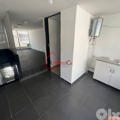 Renovated shop in Jdaide for rent محل تجاري للايجار في جديدة