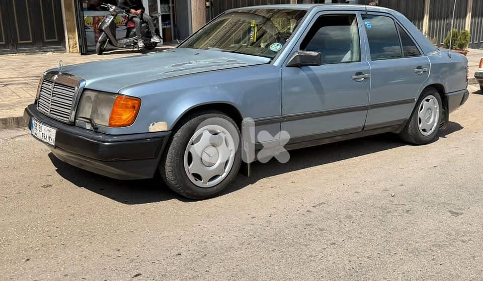 Mercedes-Benz 230 1988 0