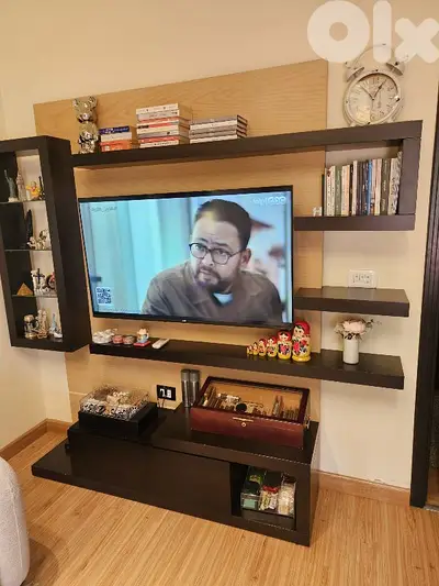 Tv unit