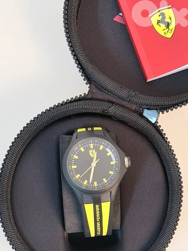 Scuderia Ferrari watch 0