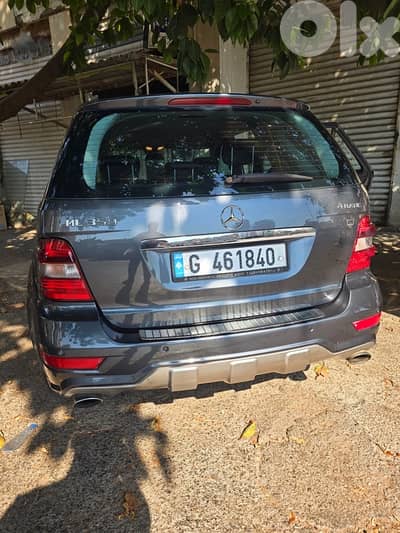 Mercedes-Benz ML-Class 2010