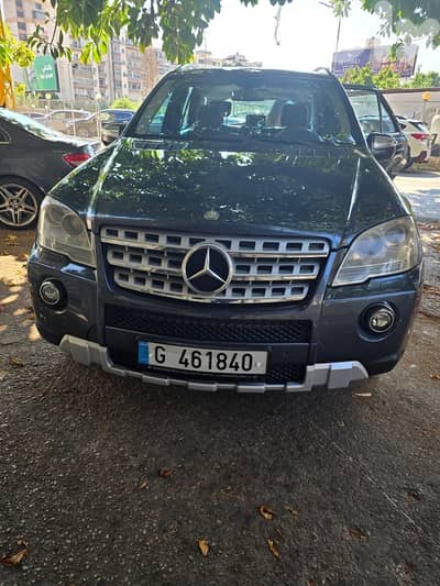 Mercedes-Benz ML-Class 2010