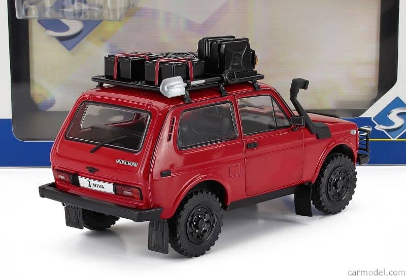 Lada Niva 1980 diecast car model 1;18 4