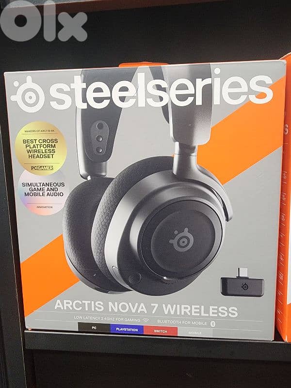 Steelseries Arctis Nova 7 wireless headset 0