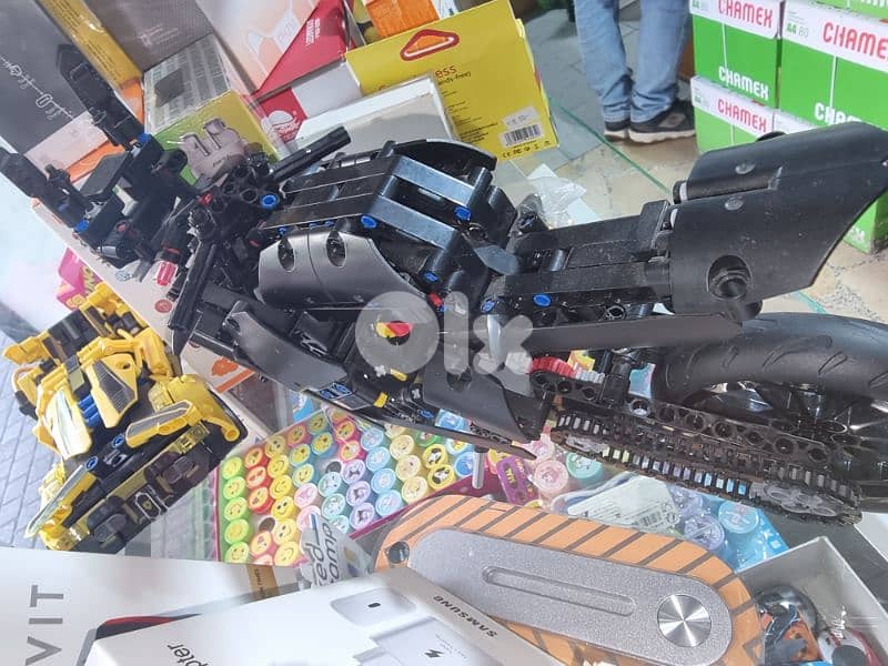 motorcycle display Lego 1