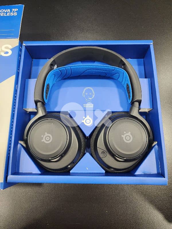 Steelseries Arctis Nova 7P Wireless headset 2