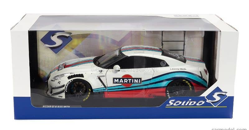 Nissan GT-R (R35)Martini Racing LB Works diecast car model 1;18 7