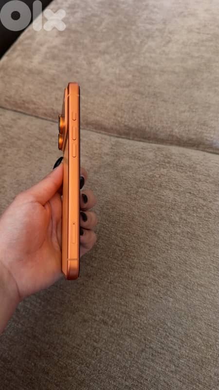 17 pro max orange sim 0