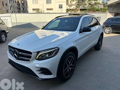 Mercedes Glc 300 4matic 2018 AMG package clean Carfax