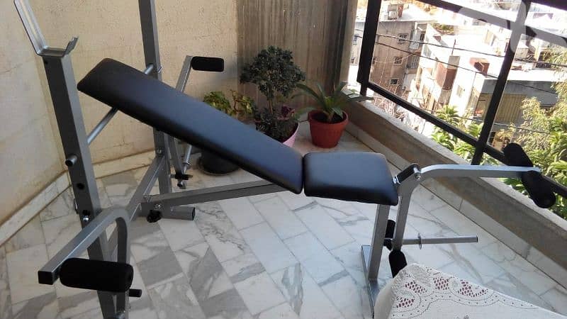 Adjustable bench opened but not used 0