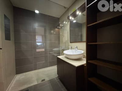 Apartment for sale in Hamra - MQBBH005شقة للبيع في الحمرا