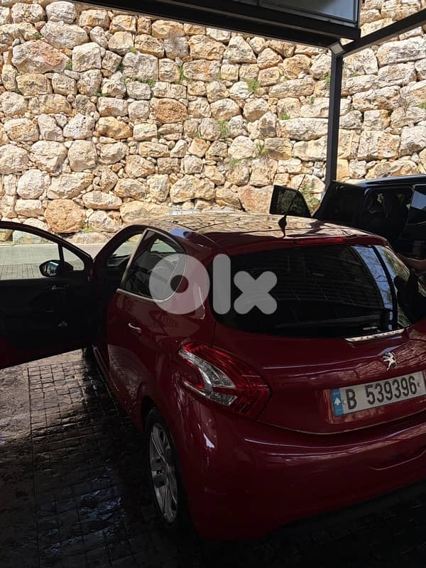 Peugeot 208 2013 0