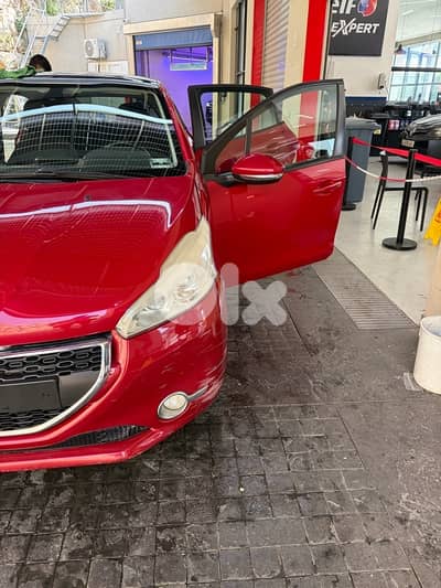 Peugeot 208 2013