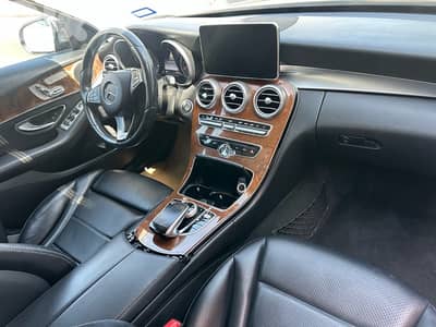 Mercedes-Benz C-Class 2018 California very clean