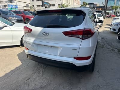 Hyundai Tucson 2017 4 WD California very clean