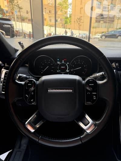 Land Rover Discovery 2019