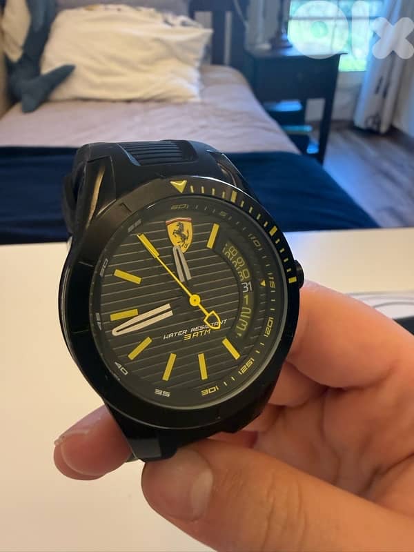 Ferrari watch ( original ) 3 ATM 0