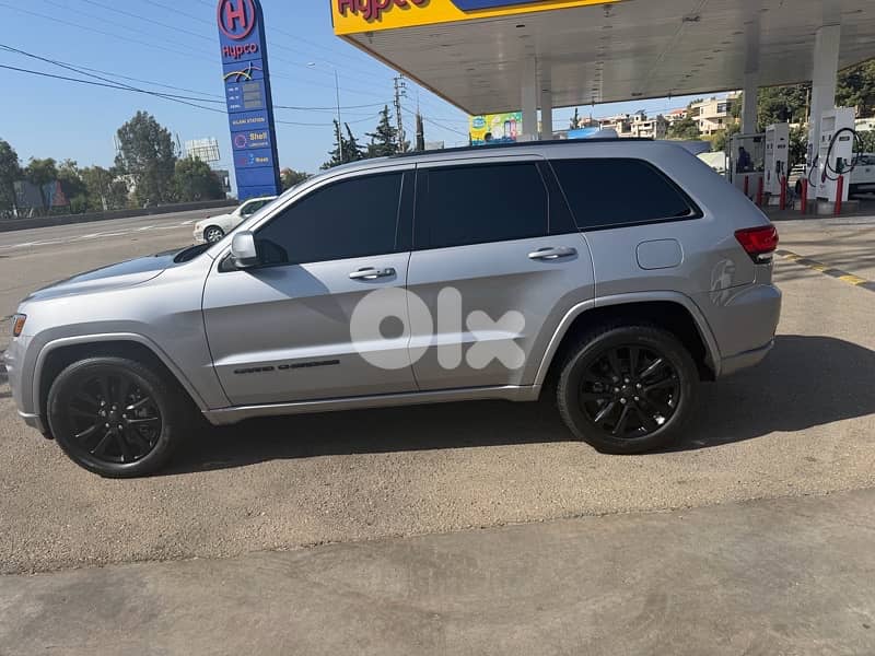 2018 grand cherokee altitude 4x4 0