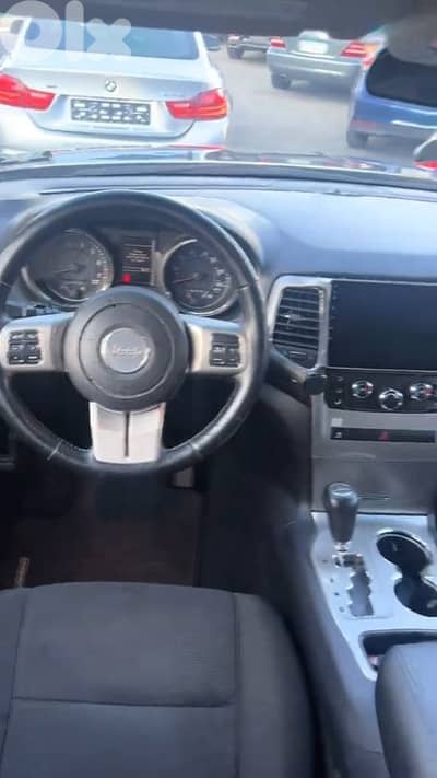 Jeep Grand Cherokee 2012 v6