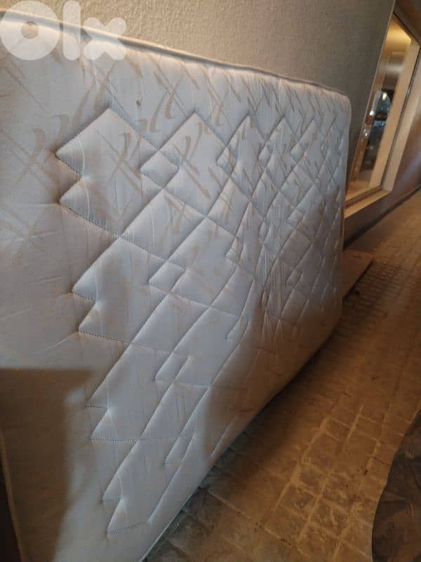 عاليه بحمدون 0