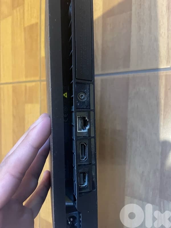 Ps4 slim 7