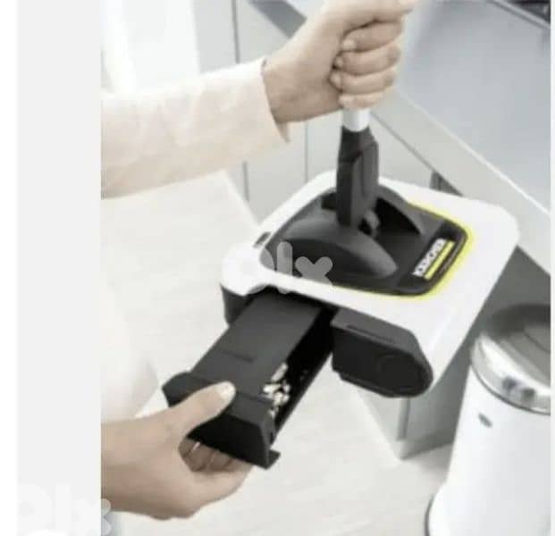 Karcher  Cordless rechargeable  carpet/floor hand cleaner 0