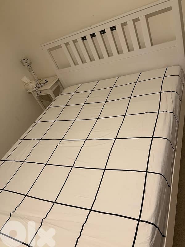 two double beds& baby bed 6