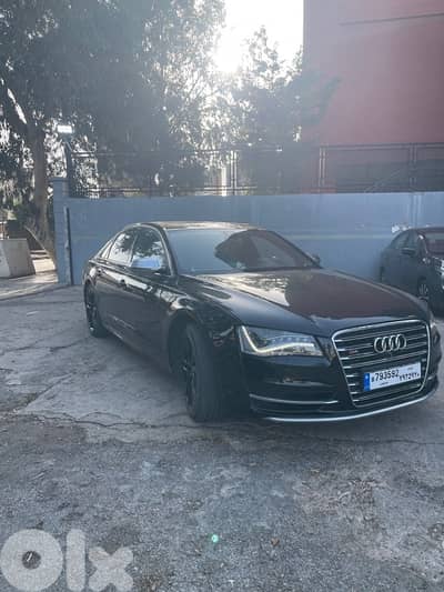Audi S8 2014  mint condition