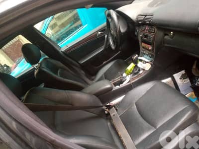 مرسيدس بنز 240/260/280 2001