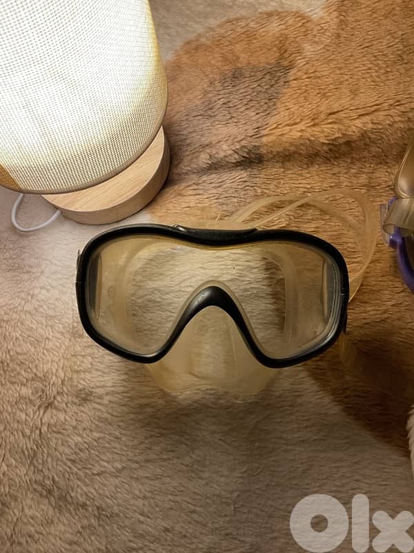 diving mask intex brand both for 20$ 0