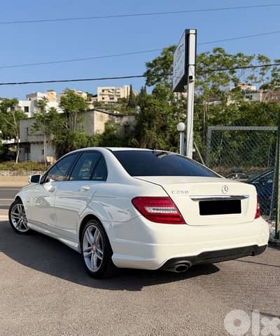 Mercedes-Benz C-Class 2012