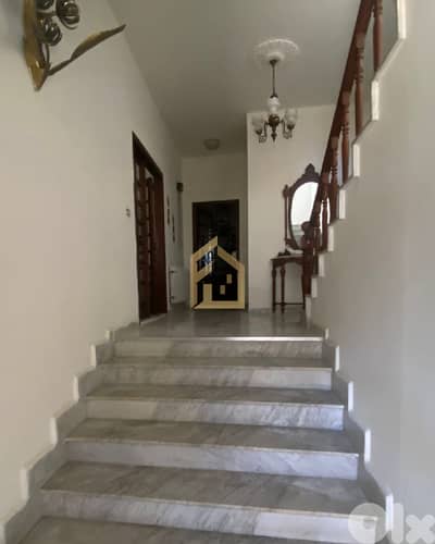 Villa for sale in Achkout GH199 فيلا  للبيع في عشقوت