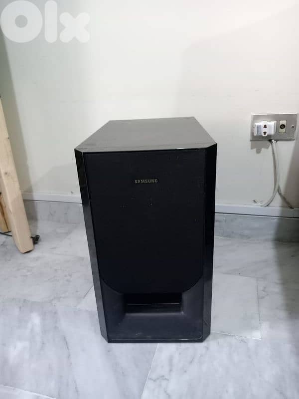 home theater sound system 0