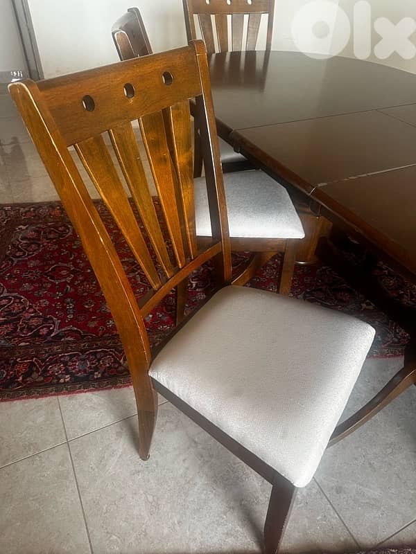 Dining table and chairs 4