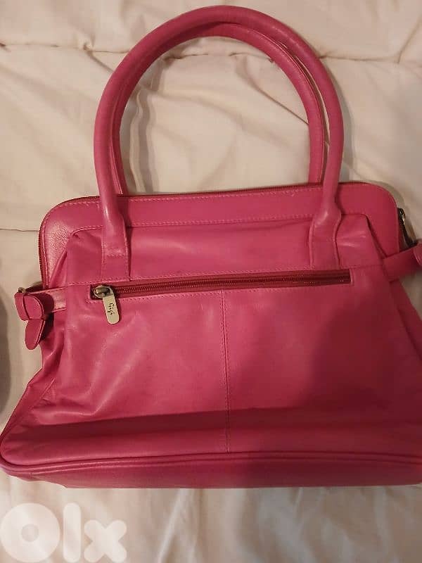 handbags each 20$ 0