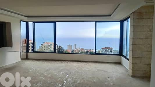 L21155 - 3-Bedroom Apartment with Sea View For Sale in Adma