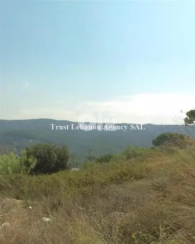 أرض للبيع في برمانا / العيون Prime location land for sale in Al Ouyoun