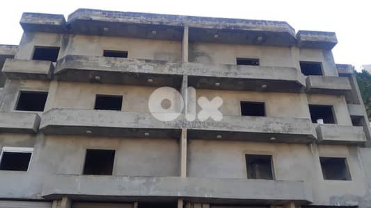 Land with Building for Sale | Halat Road – Qartab