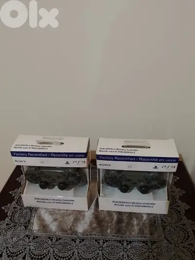 مسكة للبيع PS3 عدد 2 بعدون جديد بس بدون بطارية سعر واحدي 10$