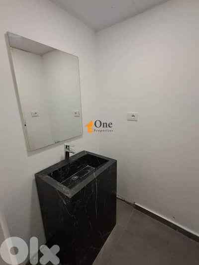 SHOP FOR RENT IN KARTABOUN JBEIL