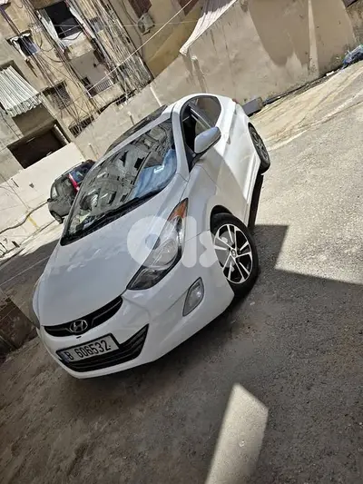 Hyundai Elantra 2013