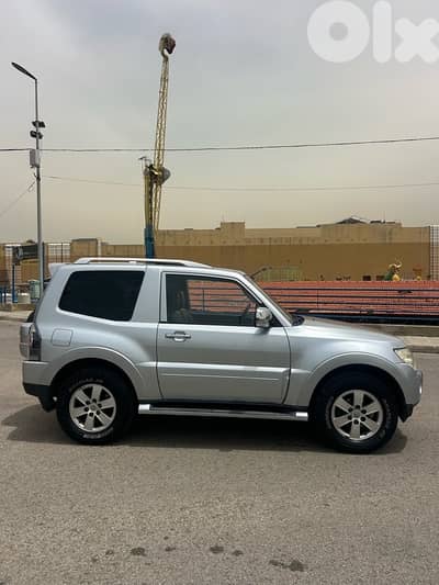 Mitsubishi Pajero GLS 2007 From Company source